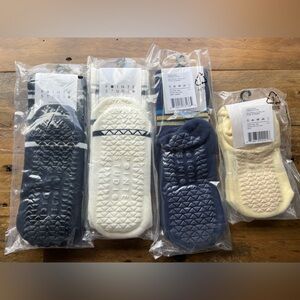 Pointe Studio Grip Socks 4 pairs NWT